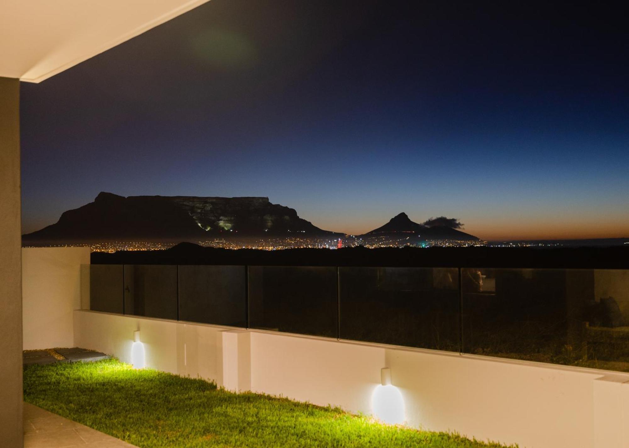 Ocean 9 - Sunset Beachfront Residency Ciudad del Cabo Exterior foto
